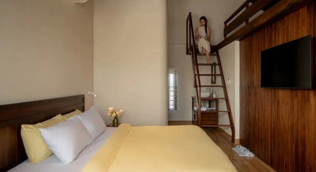 Номер Deluxe HÔM Stay - Phố đi bộ