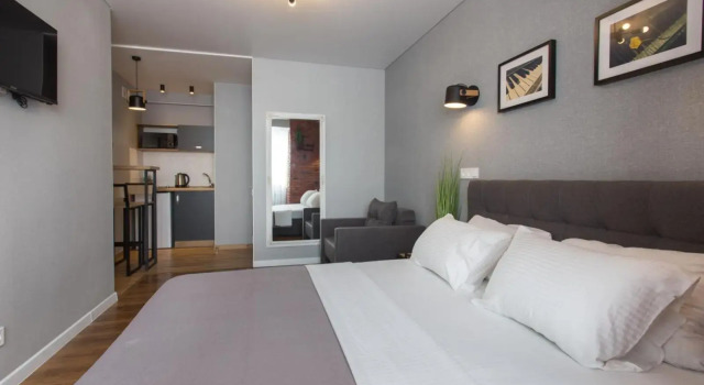 Studio with amazing view - Hrekivska str. 5-2, Prenota Hotel Hotel a Kharkov con parcheggio, Parcheggio