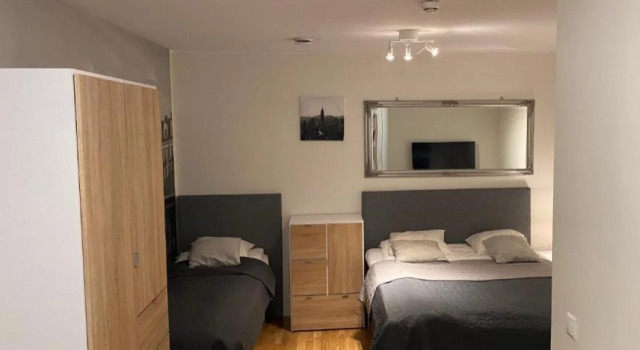 Hotell TunaPark, 预订 酒店 埃斯基尔斯土纳 Mälaren