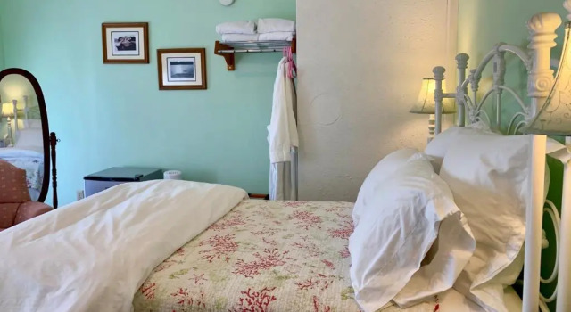 Двухместный номер Standard с видом на гавань Seaside Inn