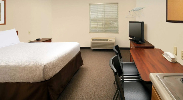 WoodSpring Suites Jacksonville Beach Blvd, Book Hotel Jacksonville Florida
