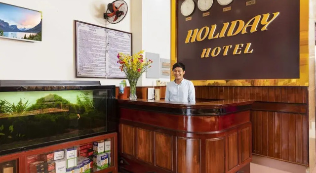 Holiday Hotel
