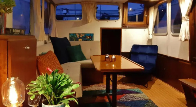 Motor Yacht Almaz, Rezervovat Hotel Zuideramstel 