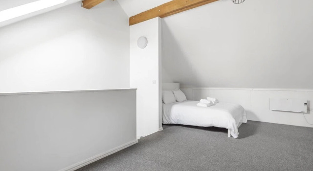 Cosy 3 bedroom home - Manchester, Забронировать Отель Отели Англии 5 звезд, 5*