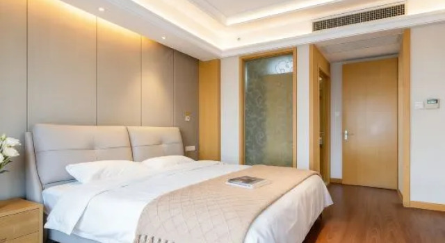 Люкс Phoenix International Service Apartment