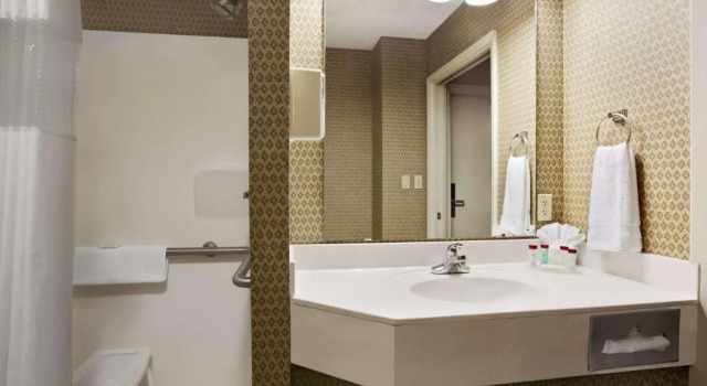 Четырёхместный номер Standard Ramada by Wyndham Del Rio