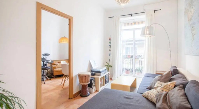 Luminous & Cosy Down Town Apartment, Забронировать Апартаменты/квартира Сьютат Белла 