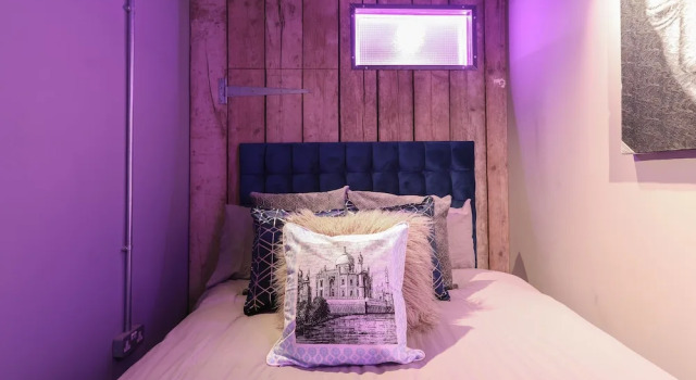 StayHere 10, Забронировать Дом для отпуска Лидс Западный Йоркшир, рядом с Галерея Стэнли и Одри Бертонов