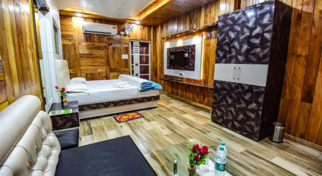 Aranya Jungle Resort