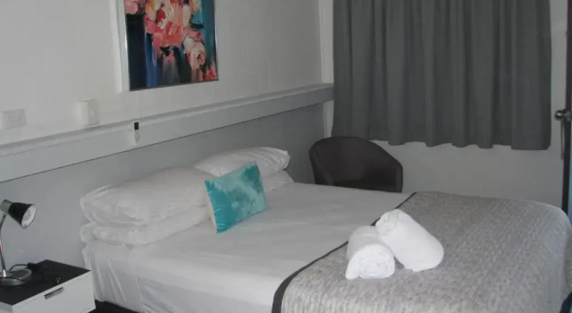 Номер Deluxe Charm City Motel
