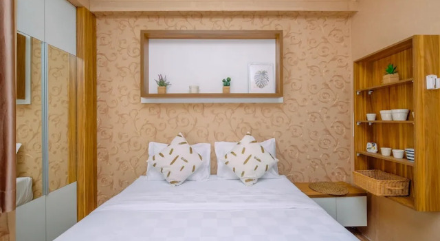 Студия Fancy And Nice Studio (No Kitchen) At Green Pramuka City Apartment