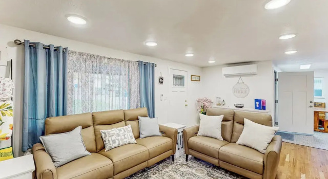 Коттедж 1 Mi to Campus! Family Home w/ Game Room in Eugene