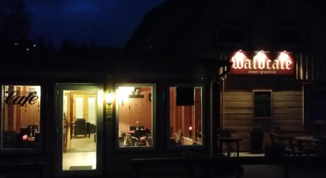 B&B Waldcafe, Забронировать Отель «постель и завтрак» Альтенау Нижняя Саксония