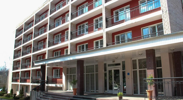 Yasnaya polyana, Prenota Hotel  