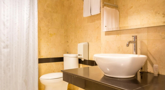 Номер Superior Garuda Plaza Hotel