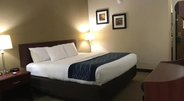Номер Standard Cambridge Inn by Capital O near I-70 I-77