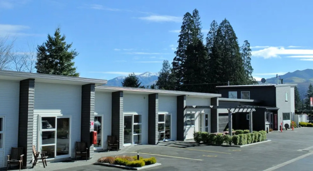 Студия Comfort Oxford Village Motels