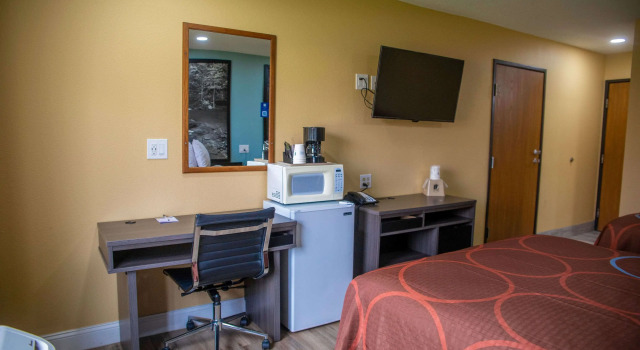 Super 8 by Wyndham Mountain Home, Book Hotel Mountain Home Ozarks