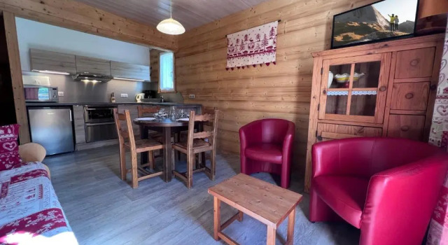 Crepuscule 4 - Appartement proche pistes de ski et village, Забронировать Апартаменты/квартира Отели Ла-Клюза с парковкой, рядом с Горнолыжный подъемник Риффруа, Парковка