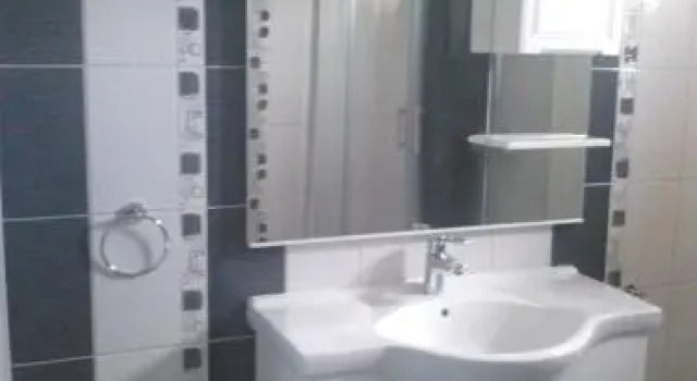 Rooms Iva, Rezerwuj Hotel Korenica 
