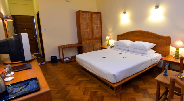 Bagan Thande Hotel (Old Bagan)