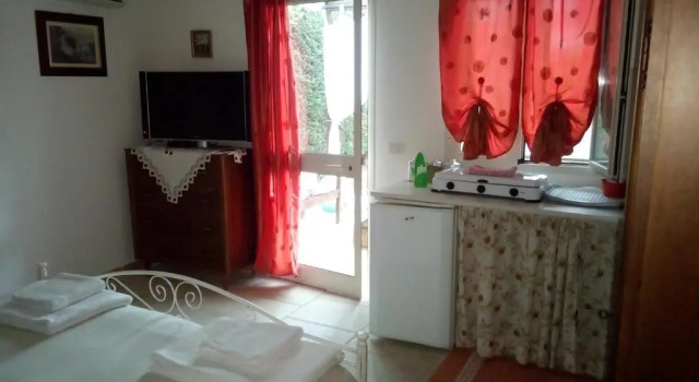 Villa Cecilia, Book Villa Cottages in Matino, Cottage