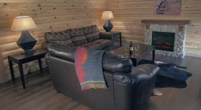 BlissWood Bed and Breakfast Ranch, Rezerwuj Hotel Eagle Lake Teksas