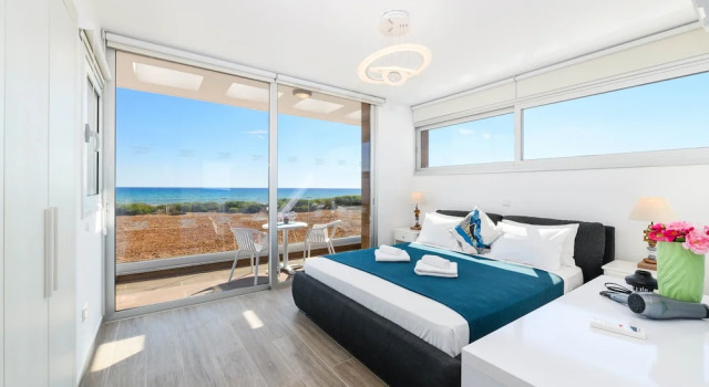Вилла с 3 комнатами с балконом и рядом с пляжем Infinity View Villa