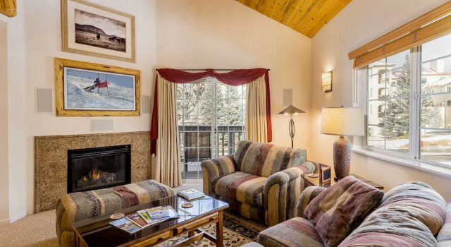 Villas 1450 - 3 Br Condo