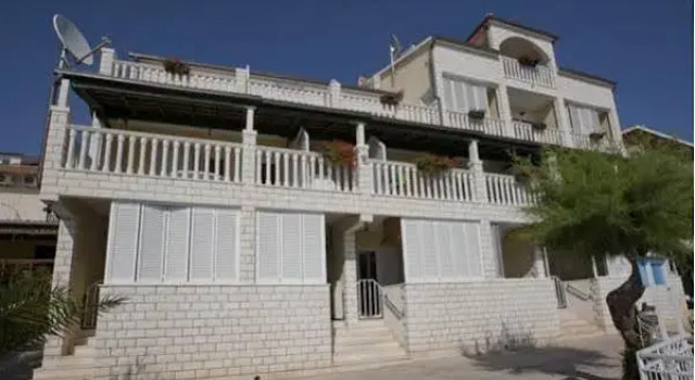 Apartments Mario Tudor