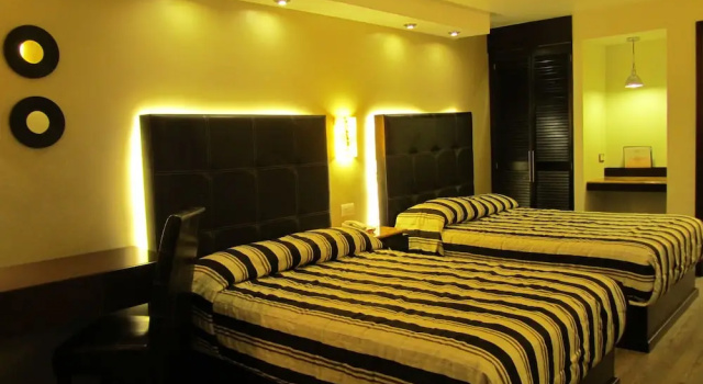 Четырёхместный номер Standard Hotel Colonial