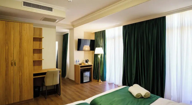 Люкс Deluxe Отель Green Palace Kutaisi
