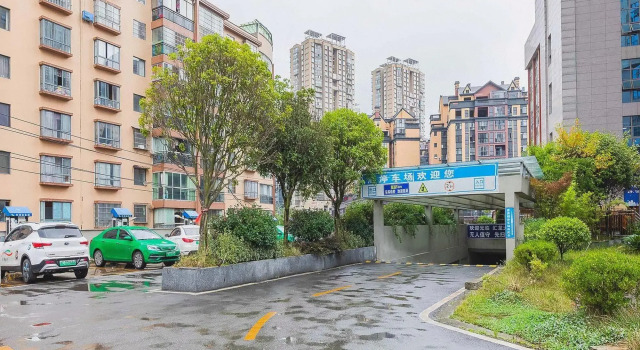 Yameisi International Hotel, Varaa Hotelli Zunyi Guizhou