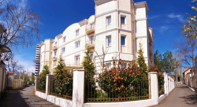 Princess, Buchen Sie Hotel Primorsky 
