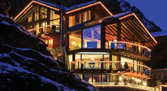 Haus-Ascot-Zermatt, Забронировать Шале Отели Церматт с парковкой, рядом с Горнолыжный подъемник Маттерхорн Гласье Парадайз, Парковка