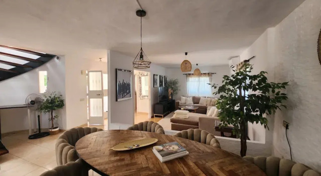 Ibiza Sunshine Hideaway, Prenota Casa vacanze Santa Eulalia del Rio Ibiza