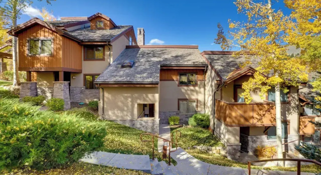 Апартаменты Slopeside Snowmass Townhome w/ Mountain Views!