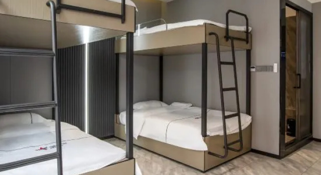 Кровать в общем номере Time Gaming Hotel (Shenzhen North Railway Station)