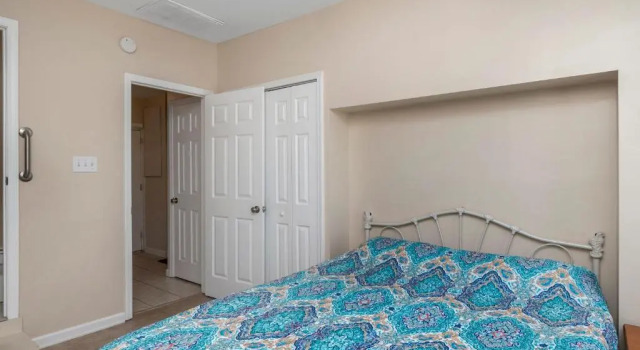 Papas Place by Oak Island Accommodations