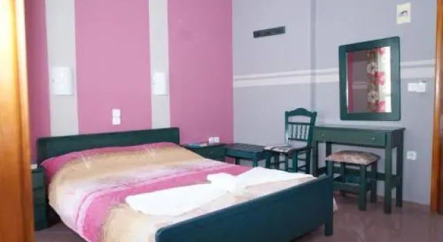 Ilias Studios, Забронировать Отель Патитирион Алонисос