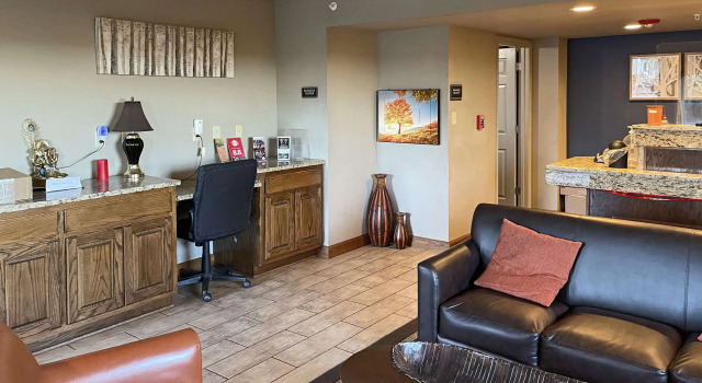 Best Western Hillside Inn, Varaa Hotelli  
