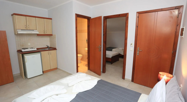 Adonis Hotel, Book Hotel Pefkohori 