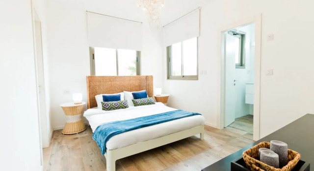 3 BR Family Home Sea View and 2 Parking, Забронировать Отель Тель-Авив Тель-Авивский округ, рядом с Торговый центр Ramat Aviv Mall