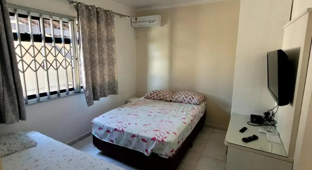 Bombinhas Brasil Residence II Guest House, Забронировать Гостевой дом Гостевые дома Бомбиньяс, рядом с Bombinhas Panoramic View Park, Гостевой дом