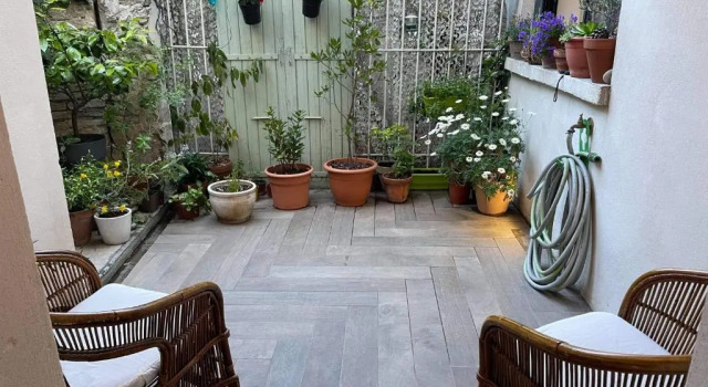 Апартаменты Appartement au centre de la Venise provençale