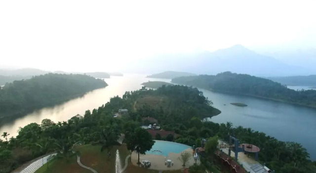 Номер Standard с видом на озеро Arayal Resorts: A Unit of Sharoy Resort, Wayanad