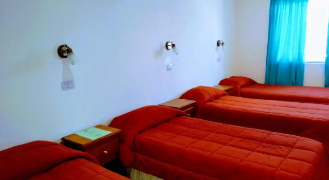 Кровать в общем номере Constantino Hostel by lo de Guille
