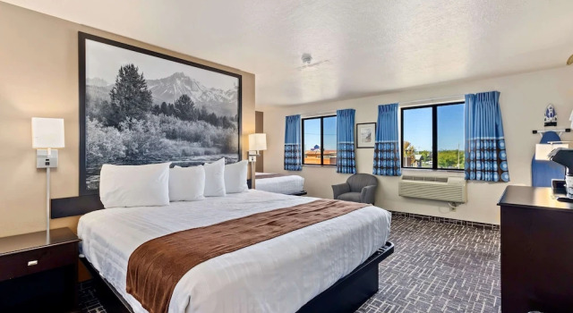Семейный номер Standard SureStay Hotel by Best Western Twin Falls