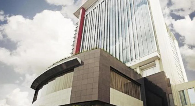 The Premiere Pekanbaru, Book Hotel Hotels in Pekanbaru with Parking, Parking