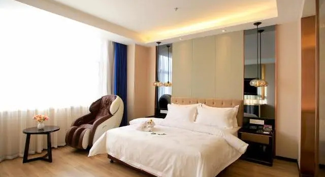 Jinjiang Metropolo Fuxin Yingbin Street Railway Station, Book Hotel Hoteller i Fuxin med parkering, Parkering